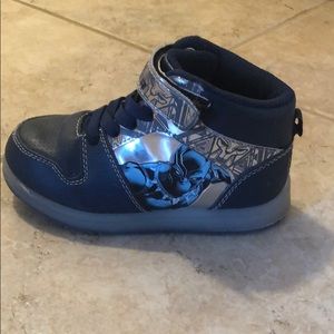 Marvel shoes black panther size 10